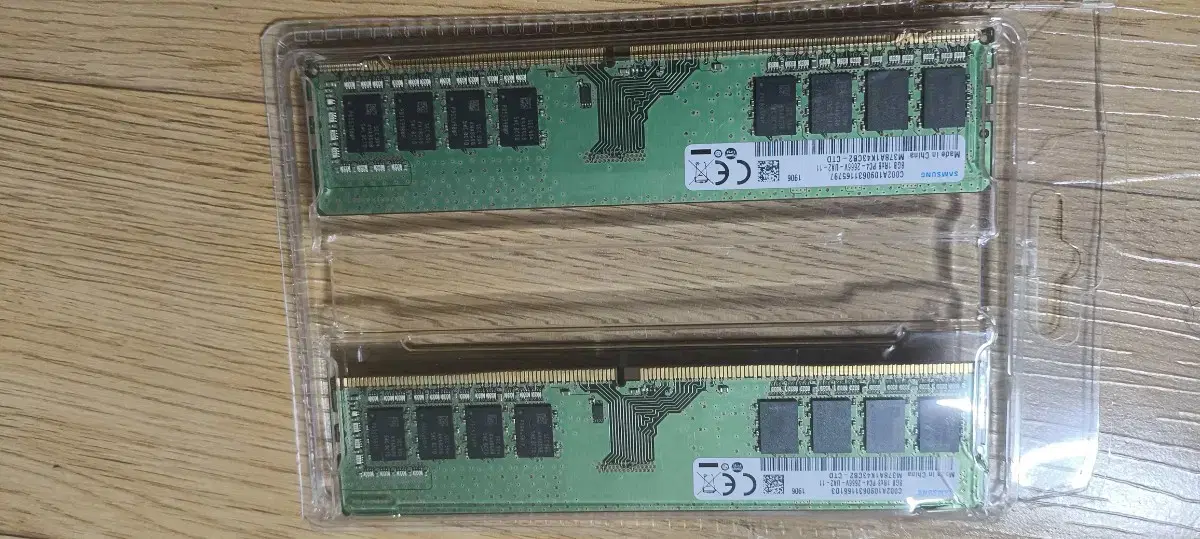 DDR4 16GB DUAL  RAM  8X2 PC